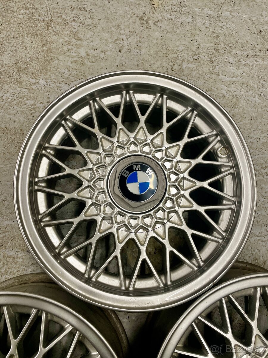 bmw e30 4x100 r15 style 5 pavuciny - 5