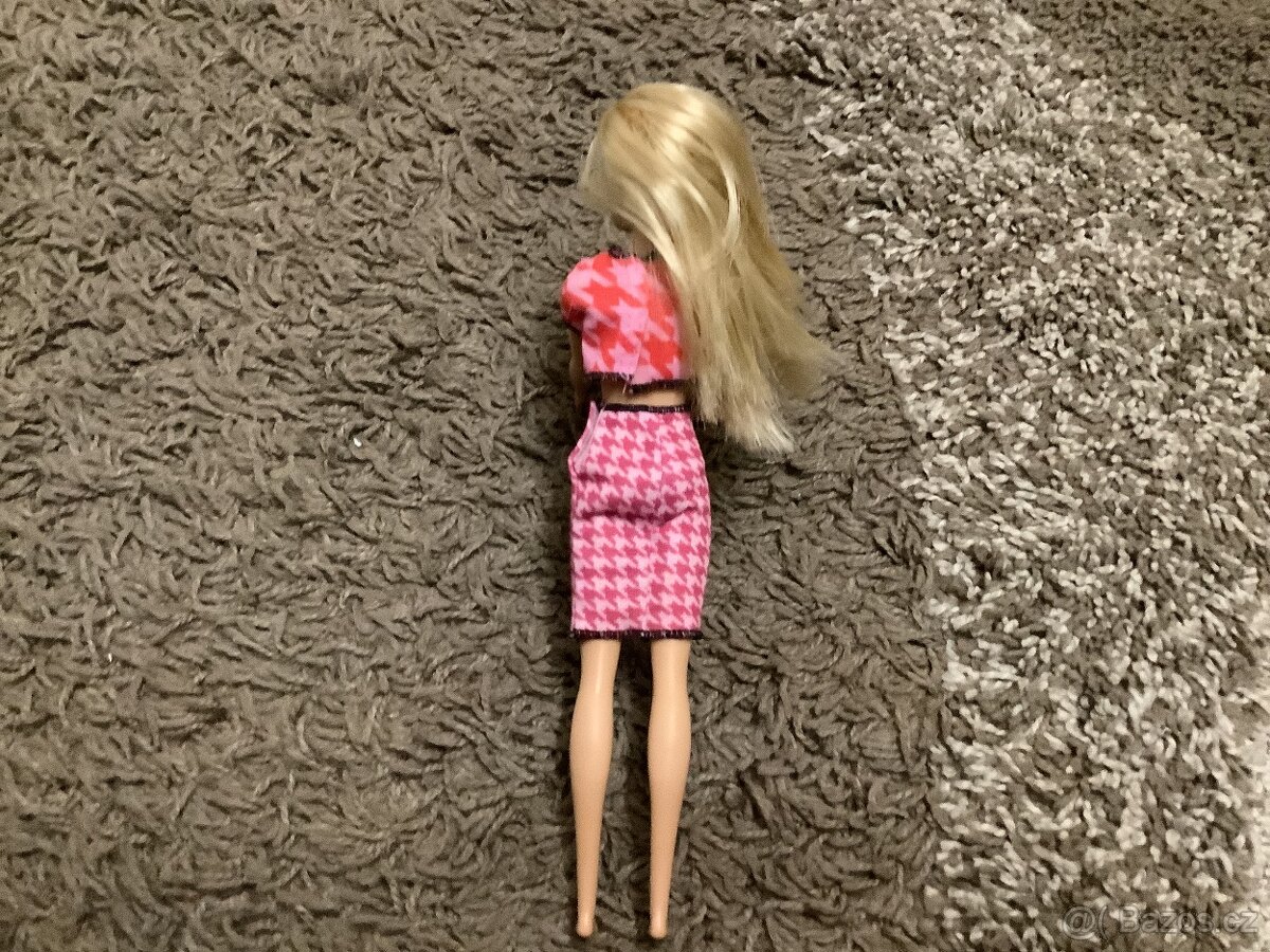Panenka Barbie - 5