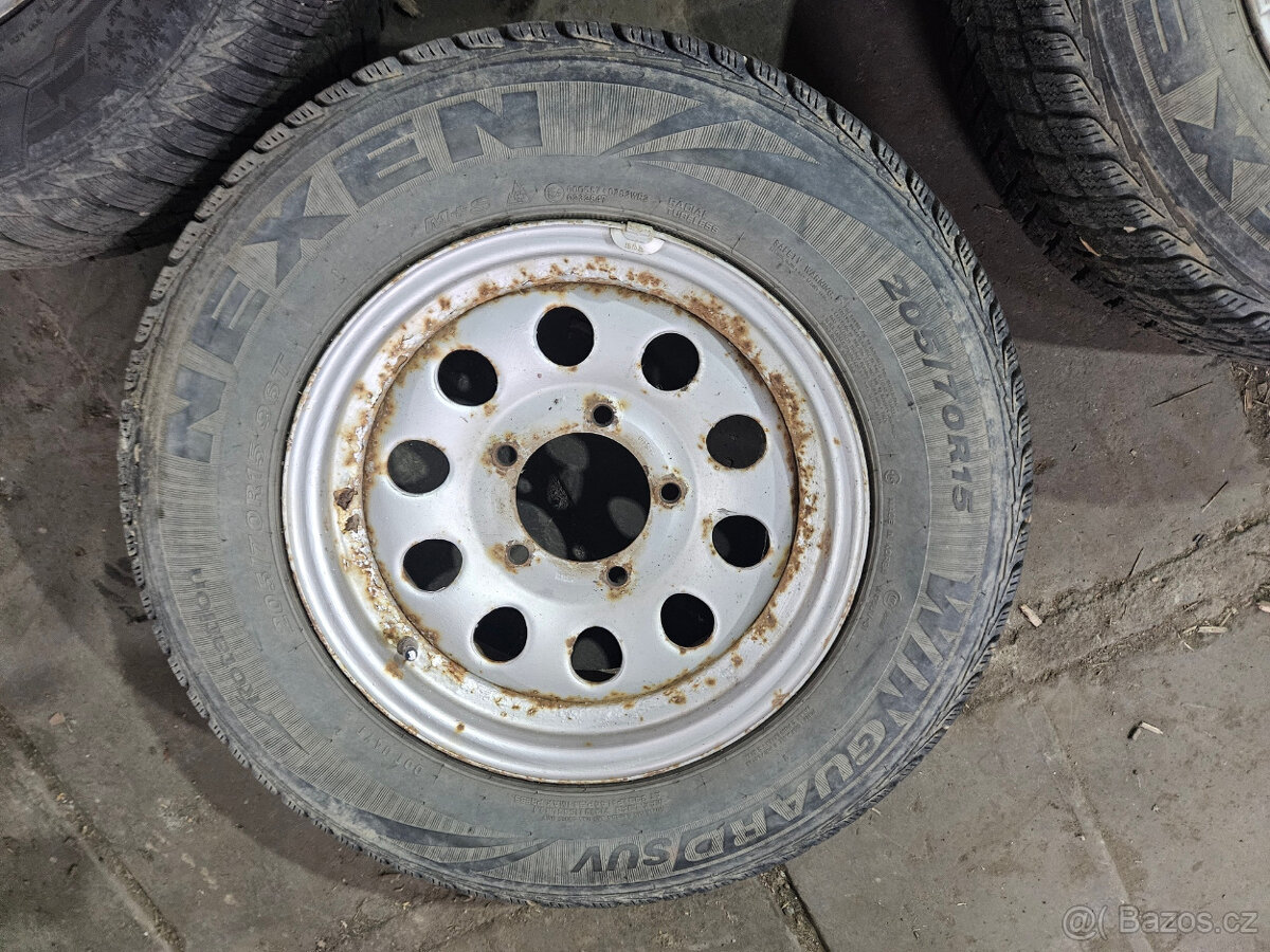 Sada disků 5x139,7mm s pneu 205/70/15 - Jimny - 5