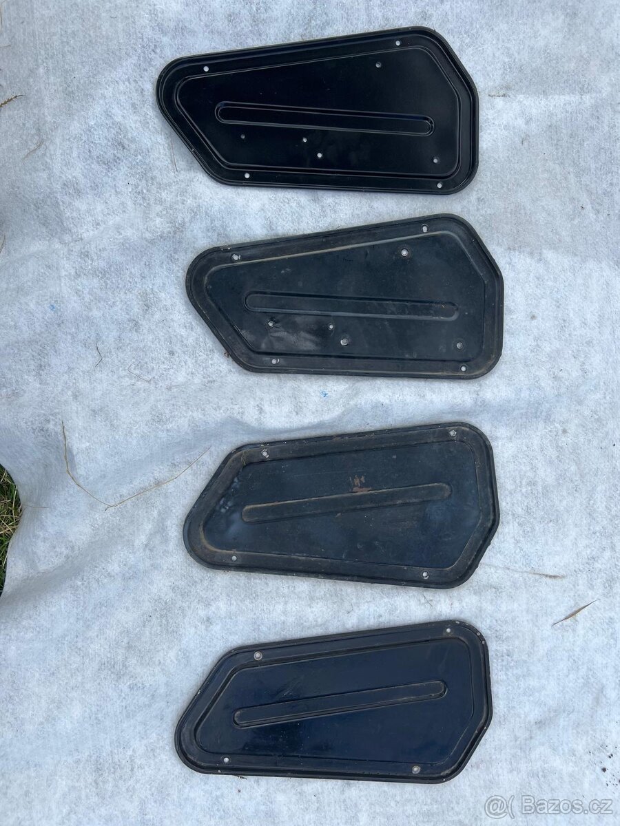 Plechy kolem motoru na Tatru 613 - 5