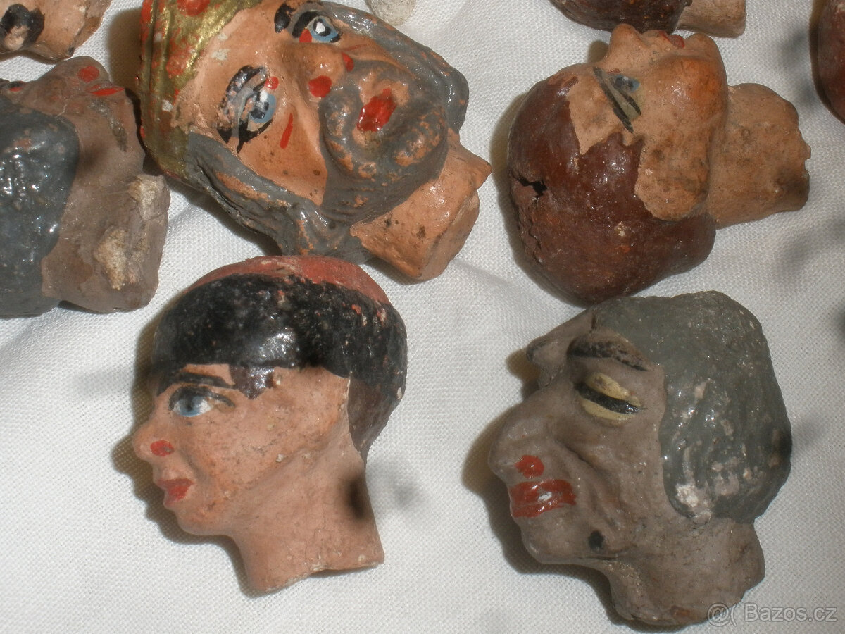 Staré loutky -hlavičky - 5