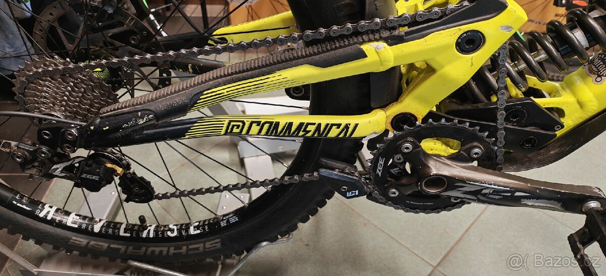 commencal supreme dh v4 - 5