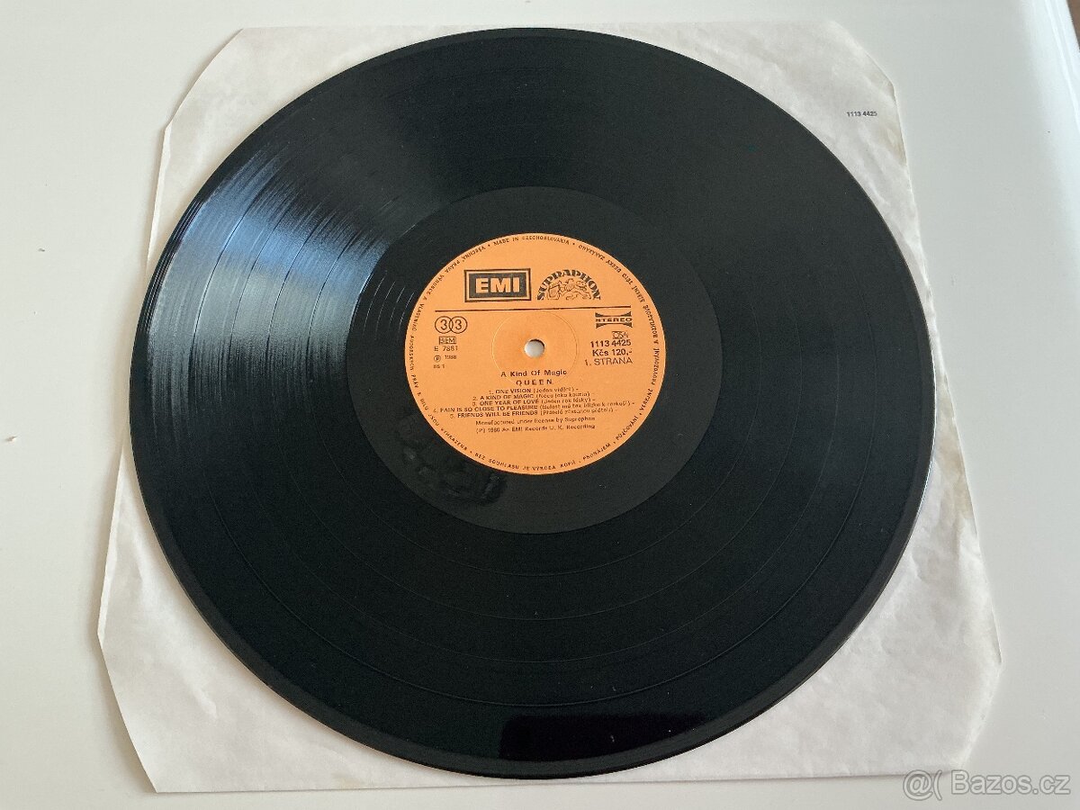 Lp Queen-a kind of magic - 5