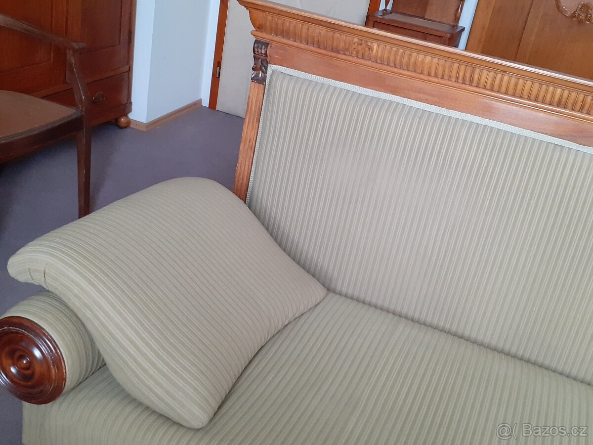 Starožitný nábytek - 5