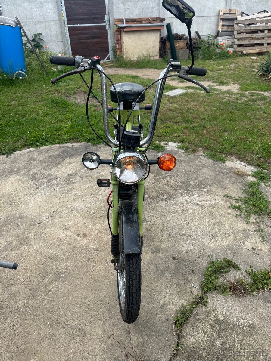Babetta 210 (zelená) – s SPZ / kartičkou - 5