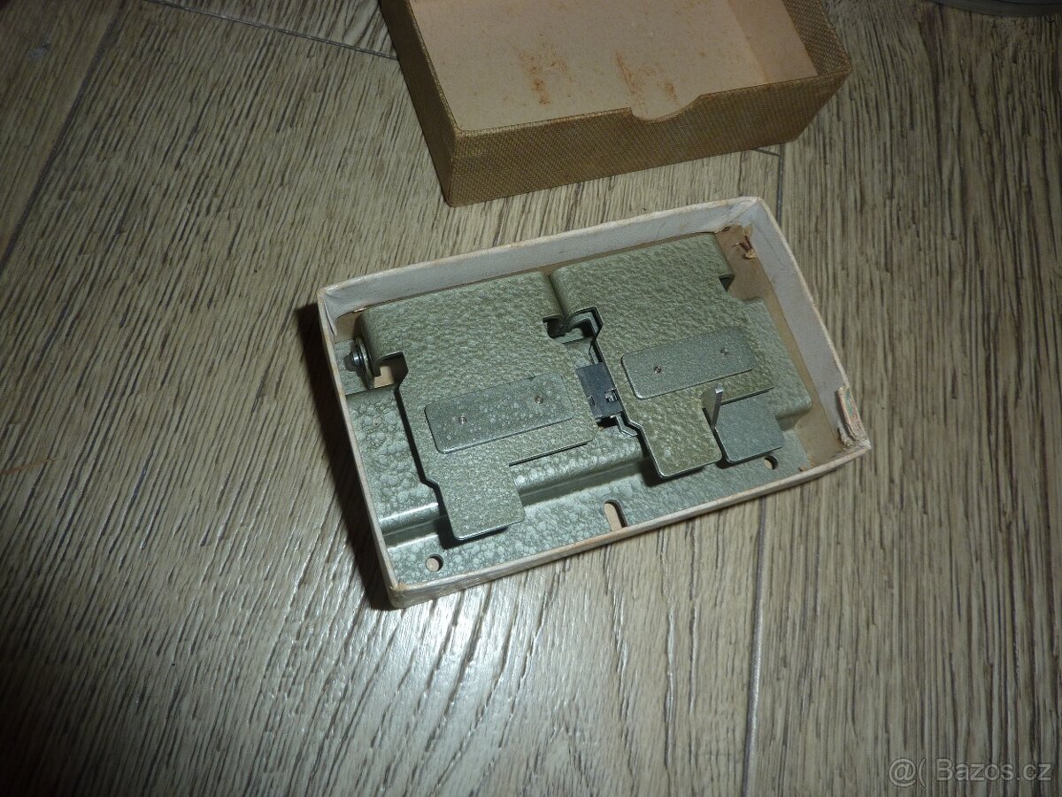 Staré plátno, projektory Meopta, kamera-vše 4.900 - 5