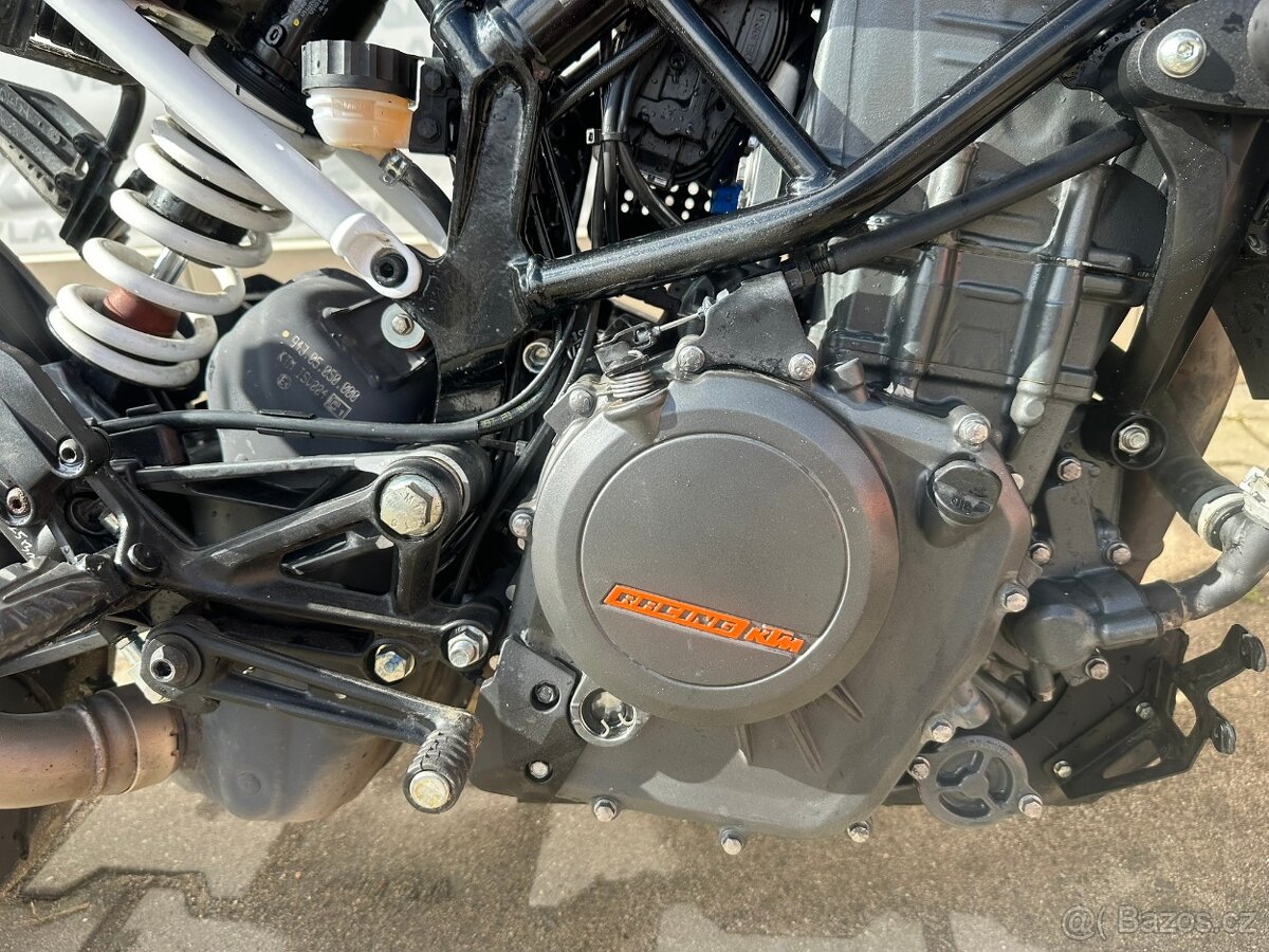 KTM 390 Duke - 5