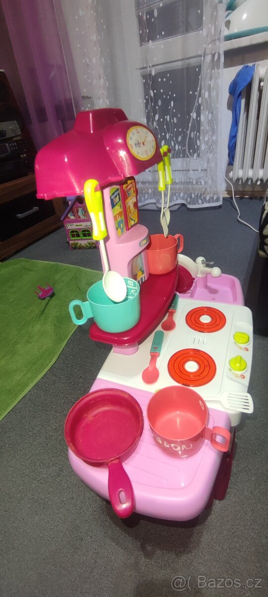 Kuchyňka s vybavením - 5