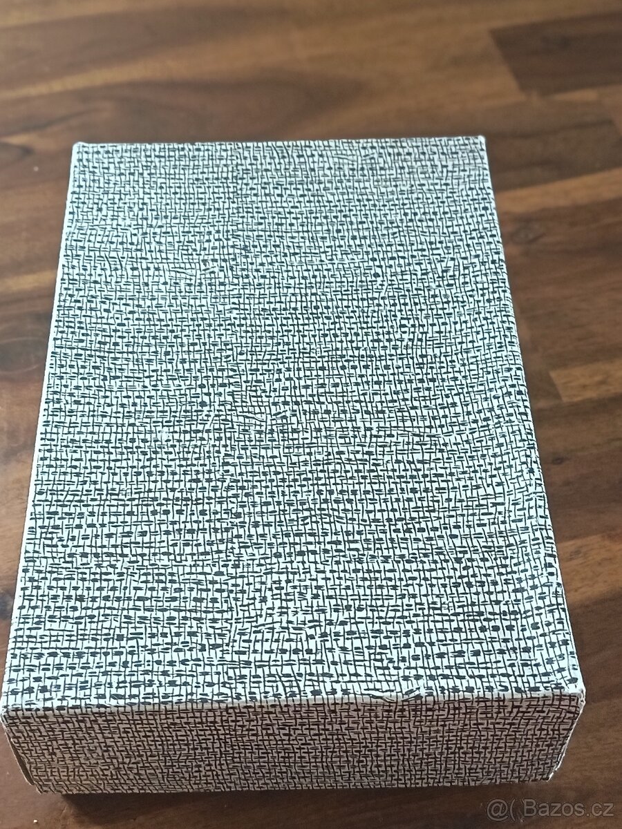 Staré skleničky na sekt - 5