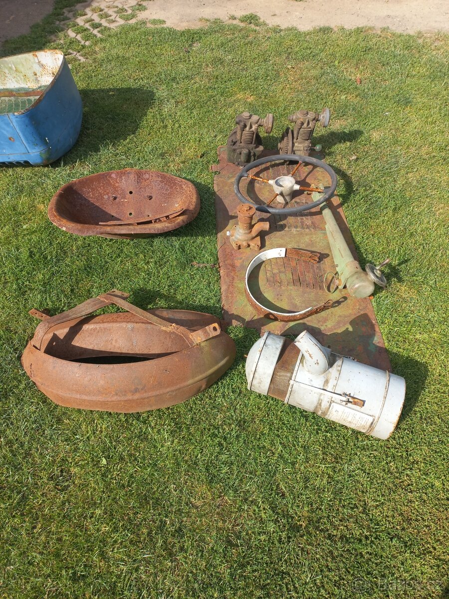 Díly na traktor - 5