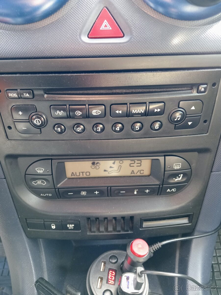 Peugeot 1007 - 5