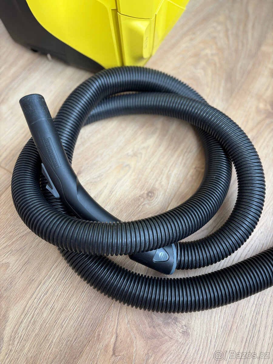 Vysavač Karcher DS6 s vodním filtrem - 5