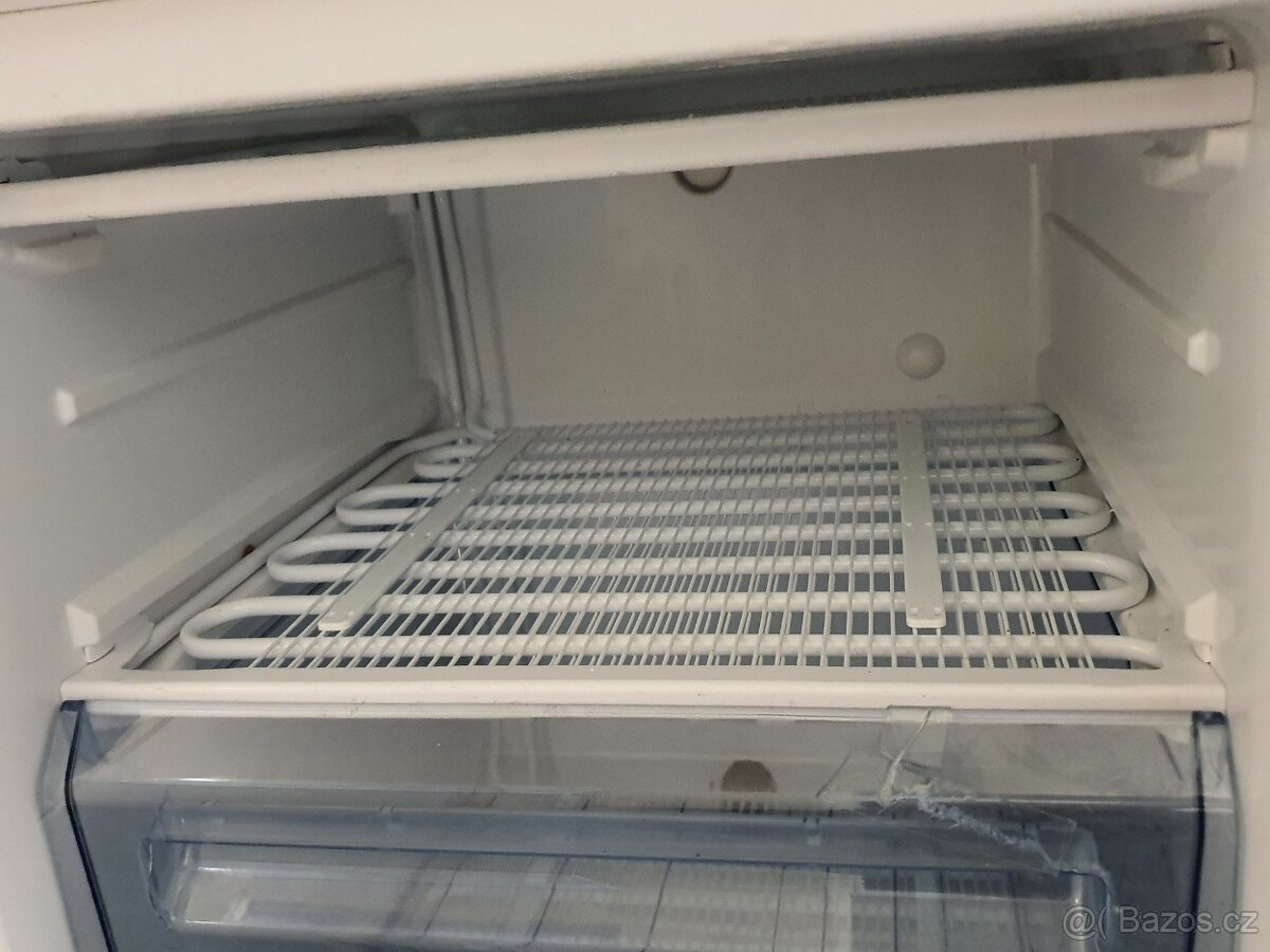 AEG úsporný mrazák v A+ třídě 110 litrů s dovozem - 5