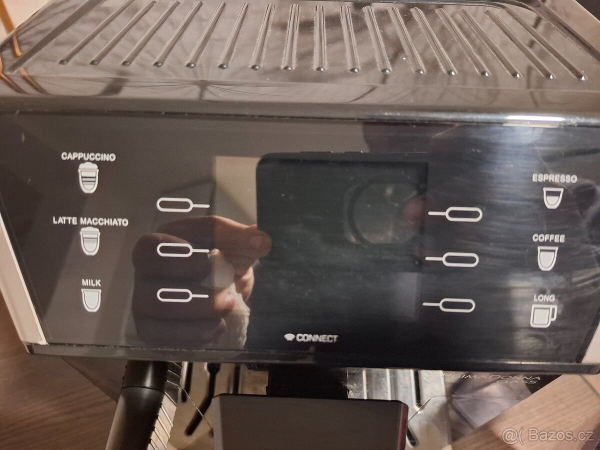 Kavovar DeLonghi Primadonna Class - 5