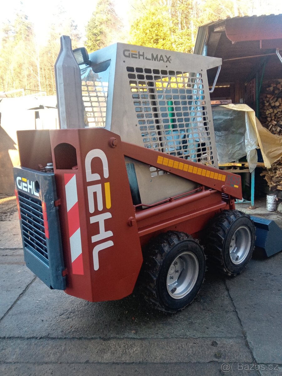 Smykovy nakladac bobcat gehl 1625 - 5