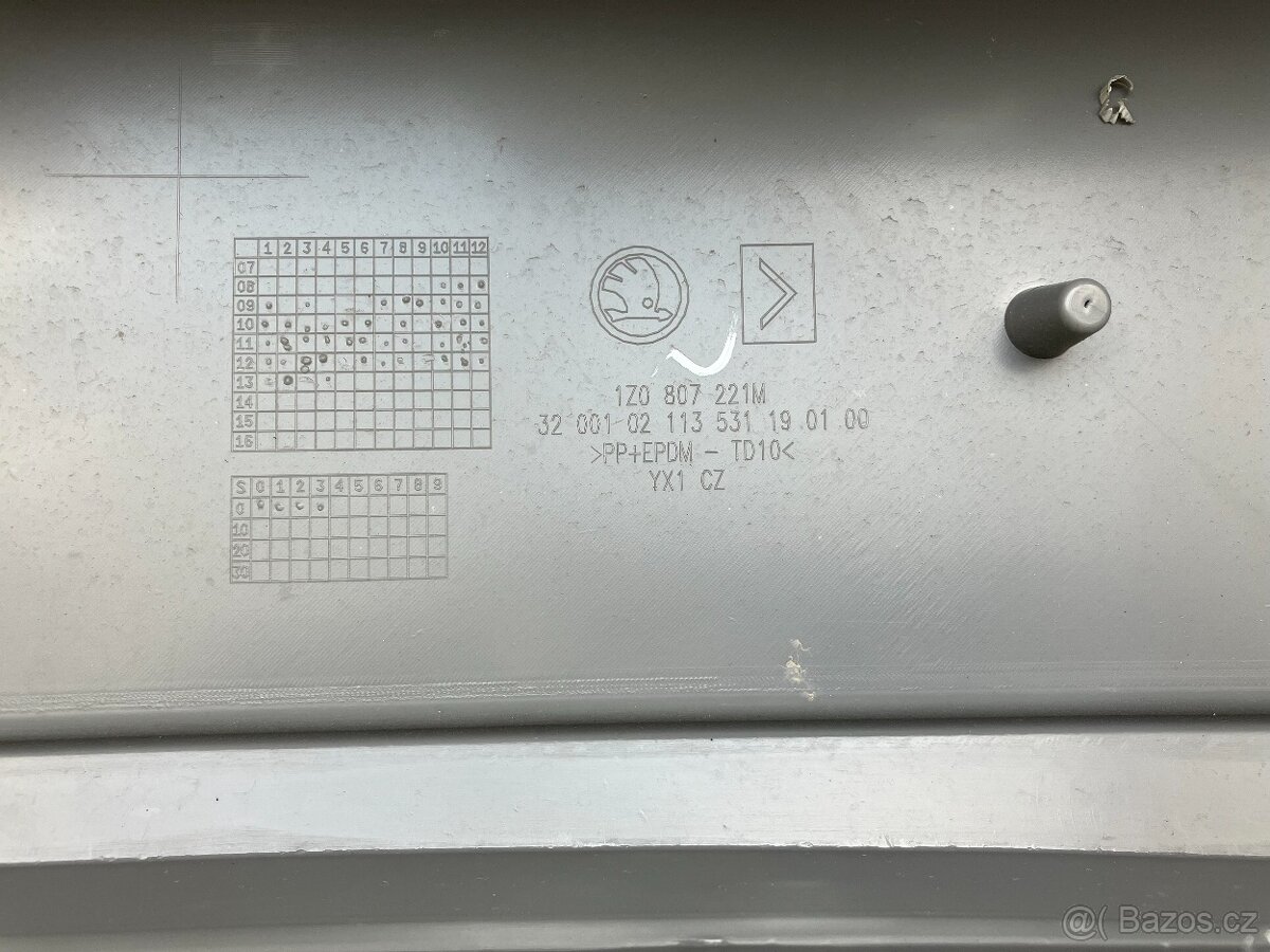 Přední nárazník 1Z0807221Q Octavia II FL original - 5