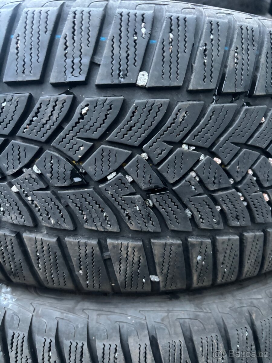 Zimní pneu Goodyear 225/45/17 - 5