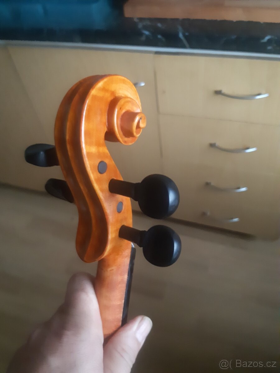 Viola z roku 1930 - 5