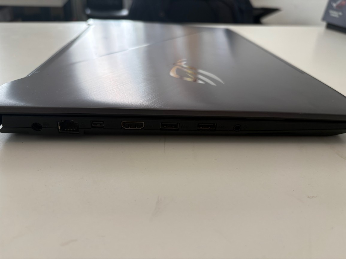 Herní ASUS ROG Strix GL703, i7, 32GB RAM, 3TB - 5