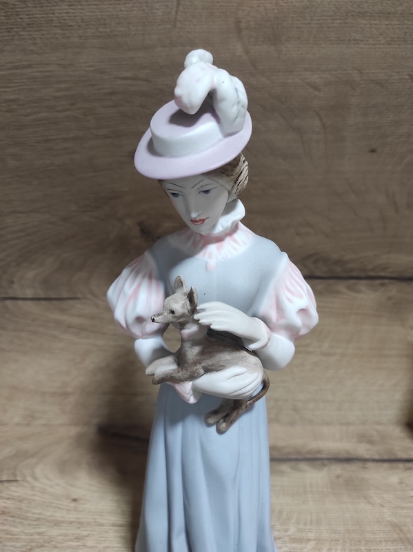 Porcelánová soška Royal Dux – dáma s psíkem - 5