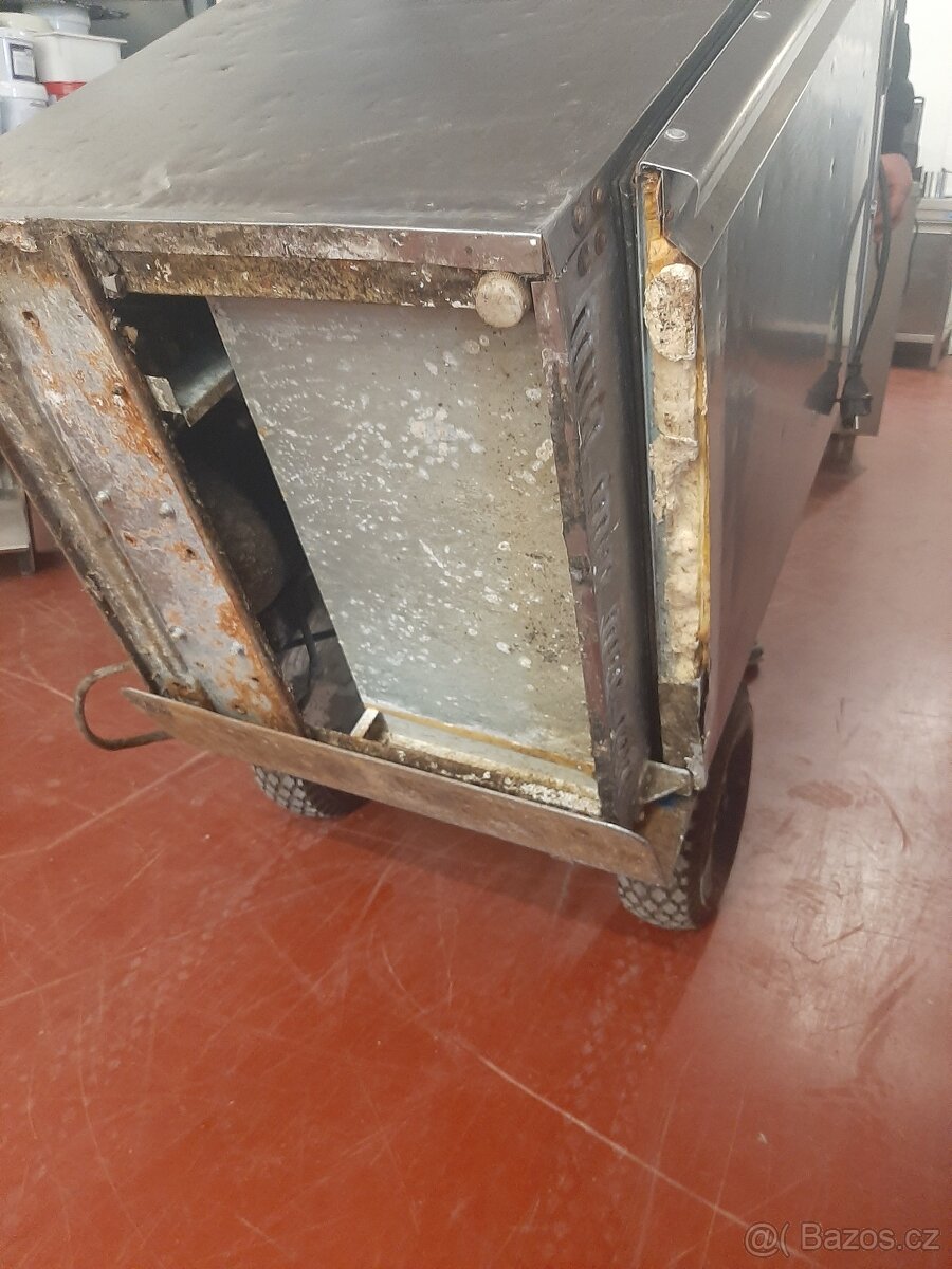 Podstolová lednice - 5