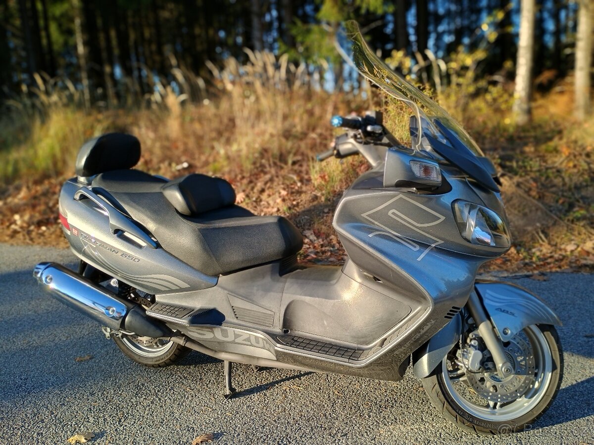 SUZUKI BURGMAN AN 650 Execitive - 5