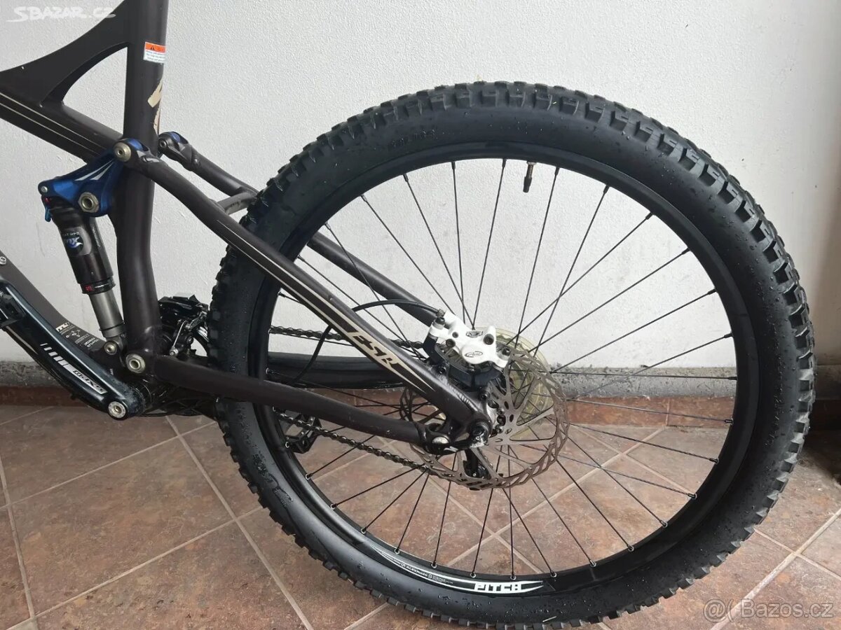 Odpružené kolo Specialized - 5