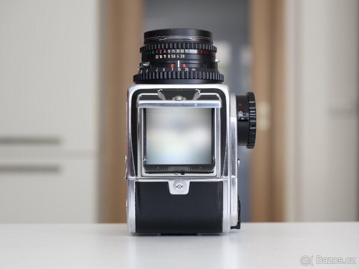 Hasselblad 500CM + Planar 80/2.8 - 5