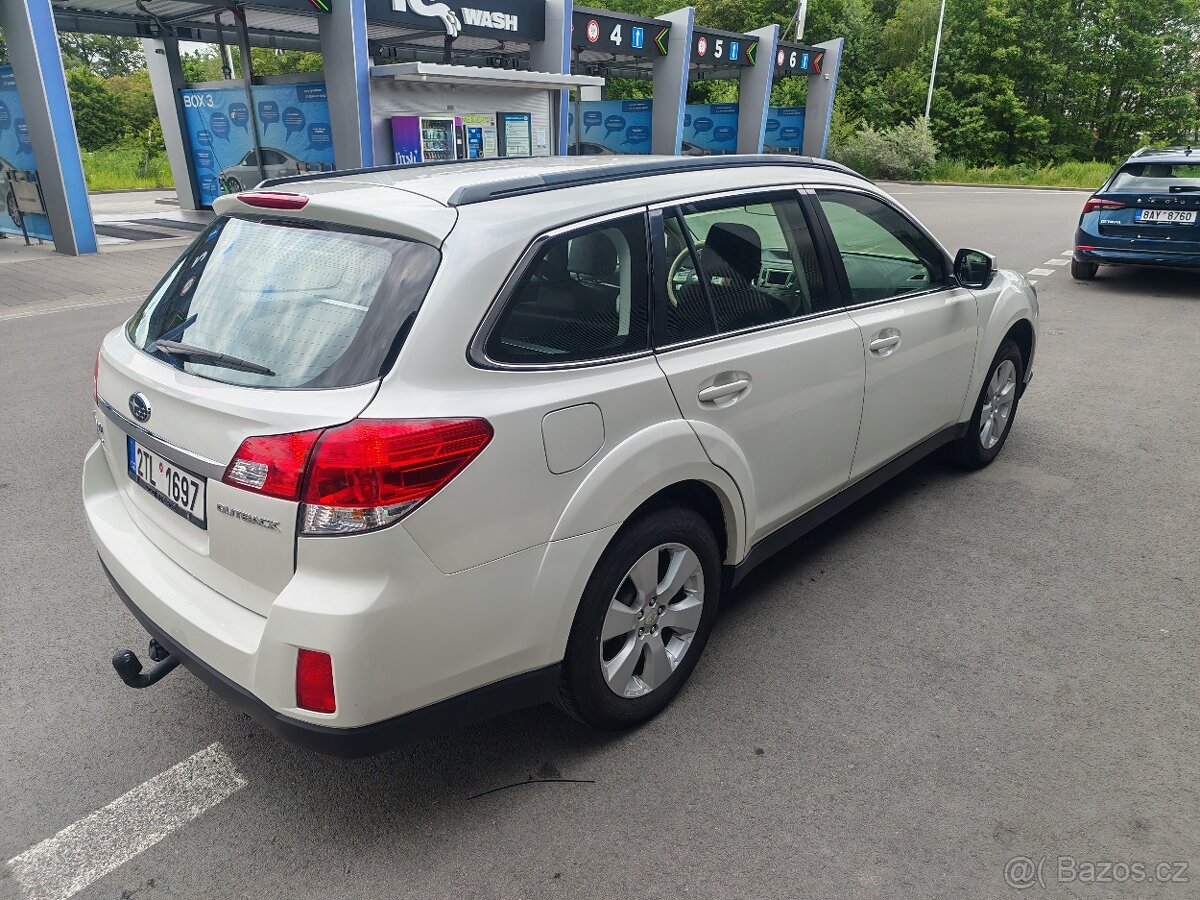 Subaru Outback 2.5 - 5