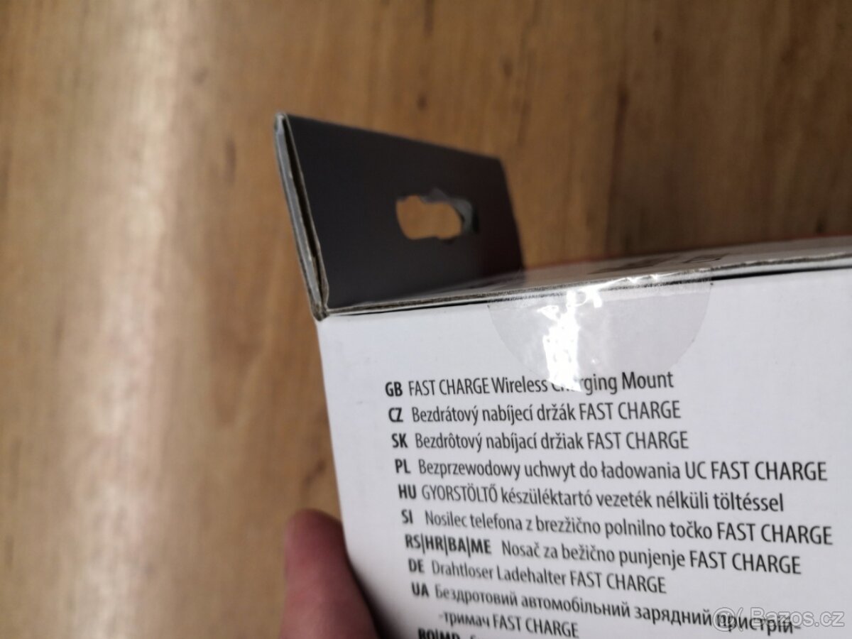 Bezdrátová nabíječka a stojánek do auta QUICK 1,2A 10W - 5