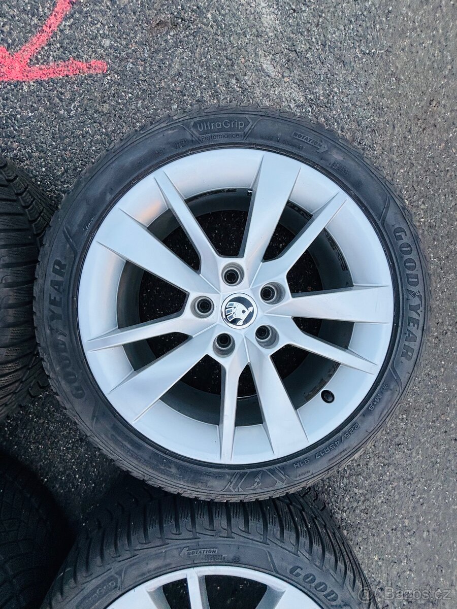 Originál alu Škoda Octavia 3 TRIUS, zimní 225/45 R17 - 5