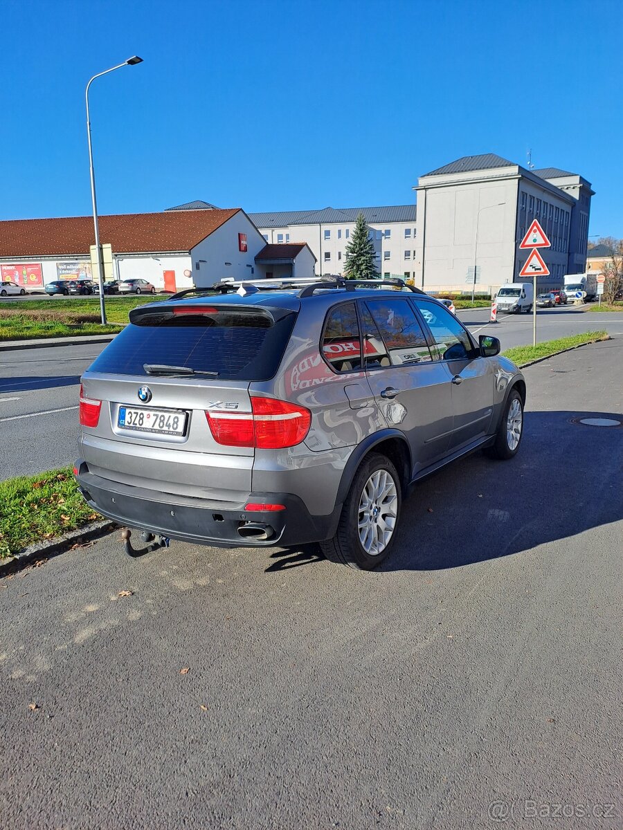 BMW X5 4,8i - 5