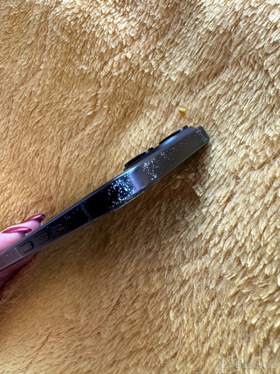 iPhone 15 128 GB - 5