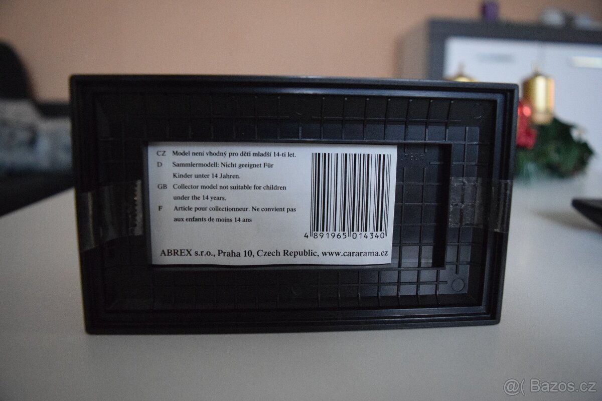 Škoda Octavia Combi 2004 červená 1:43 - Abrex - 5