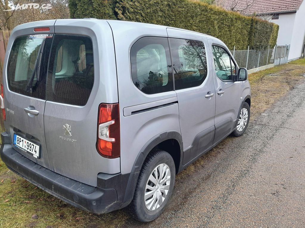 Peugeot Rifter, 1,2 PureTech Active , 5 míst, záruka - 5