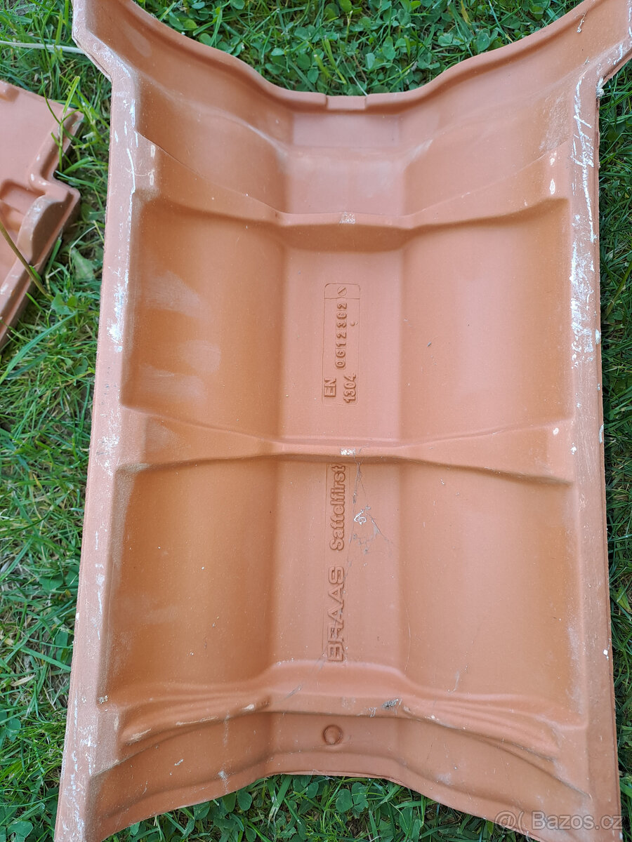 Střešní tašky Bramac + doplňky - 5