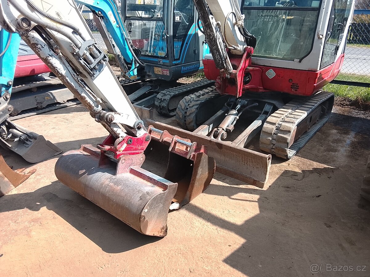 Bagr Takeuchi TB 228 - 5