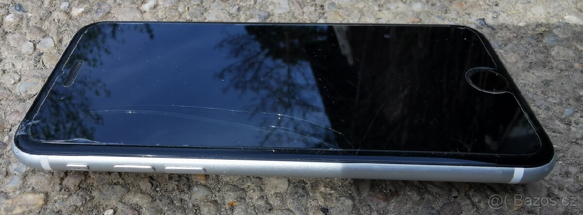 Nějaký iPhone 7 ? iPhone 8? - 5