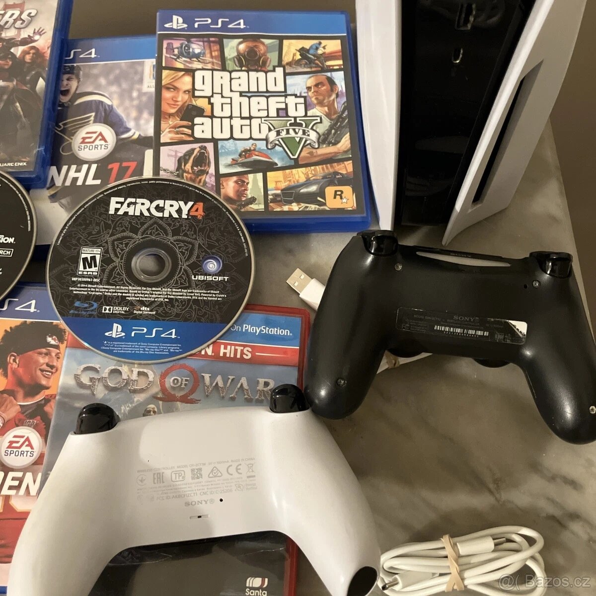 Playstation 5 825GB - 5