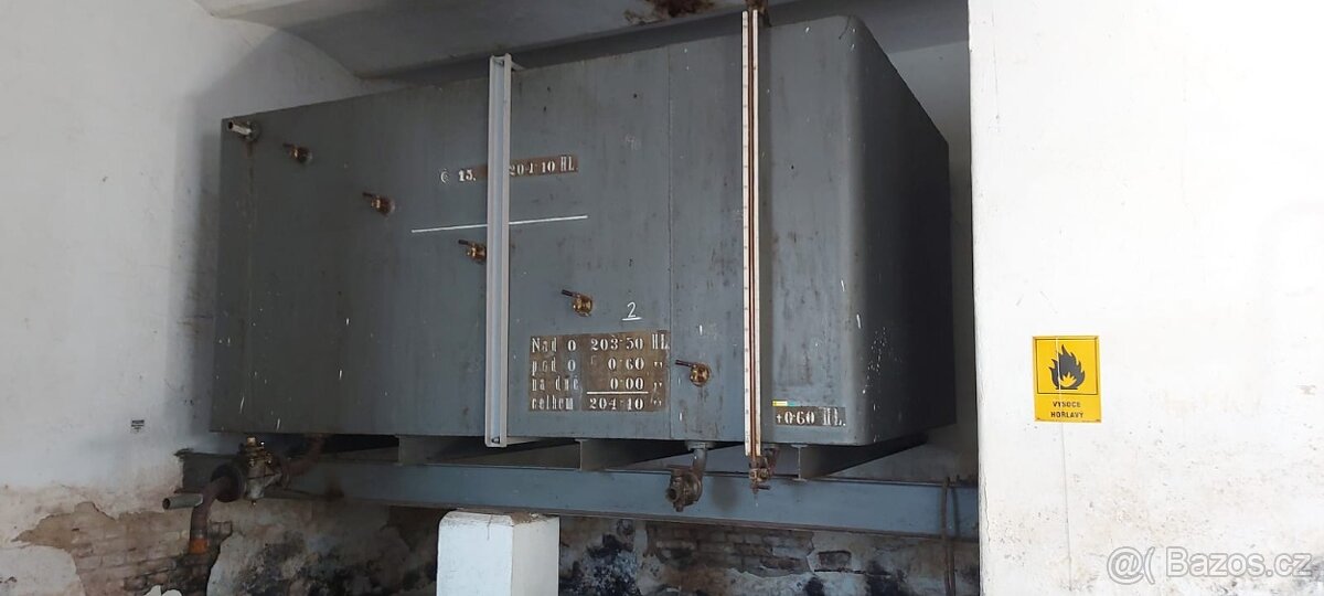 Historická ocelová nádrž na líh z roku 1920 - 5