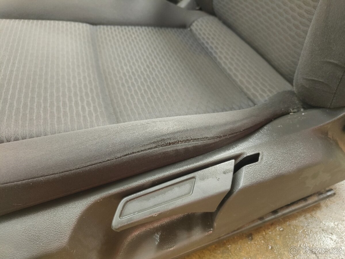 Sedačky Golf VI - HB - 5