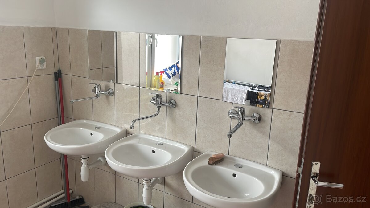 Pokoj k pronájmu - 5