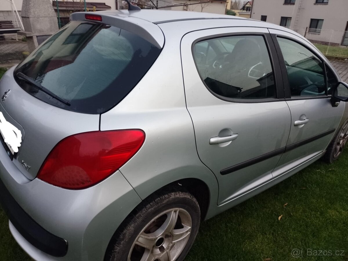 Peugeot 207 - 5