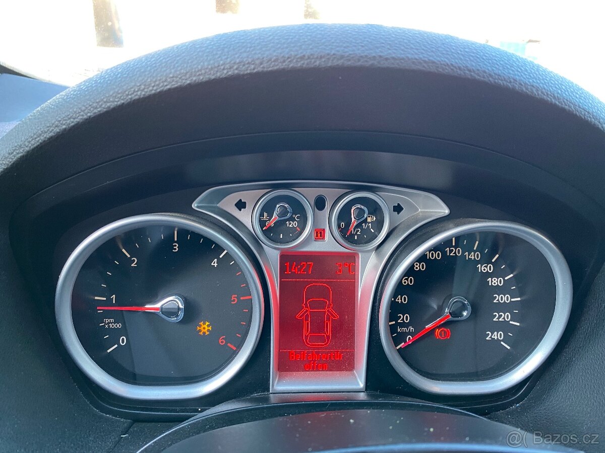 Ford kuga 2.0 TDCI ,r2010 - 5