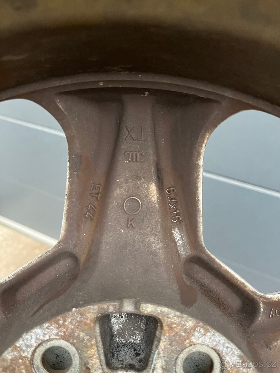 ORIGINAL ALU KOLA 5X110 6JX16 R16 ET44 ROZMĚR KOL 205/55 R16 - 5