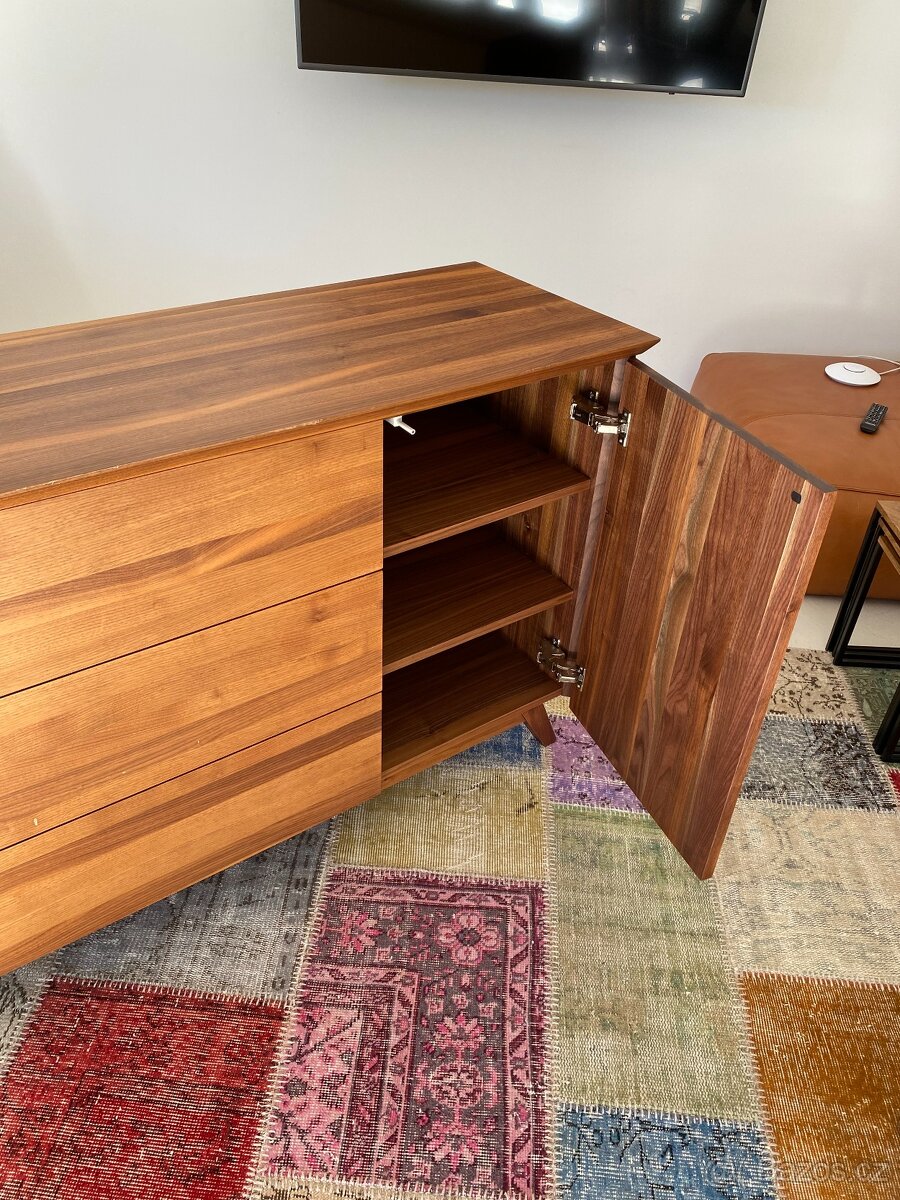 Komoda z masívního ořechu - 5