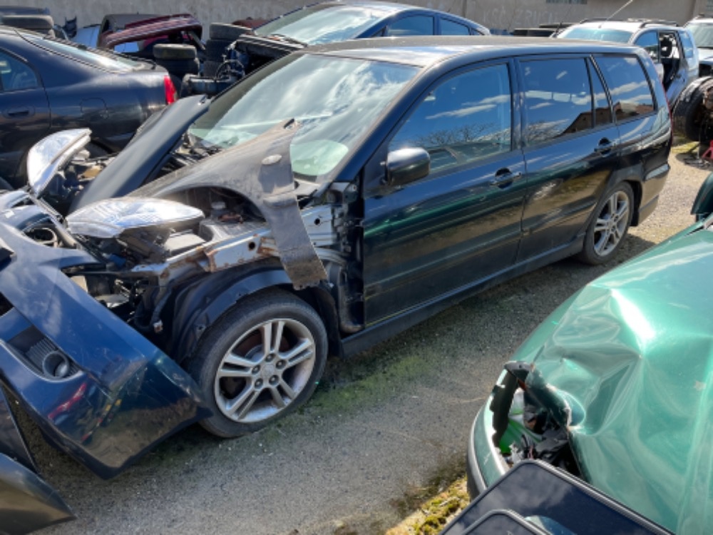 Mitsubishi Lancer 2.0b kombi - náhradní díly - 5