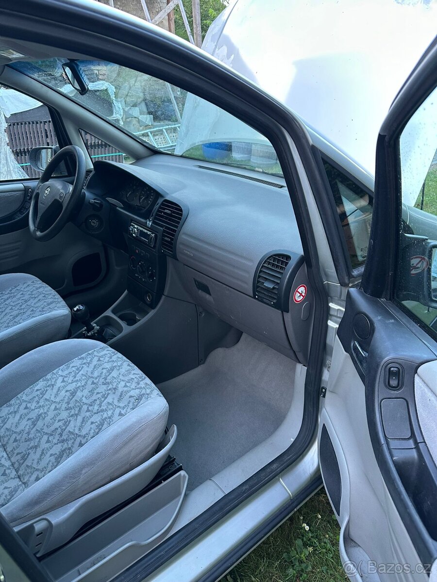 Opel Zafira 1,8 85 kw - 5