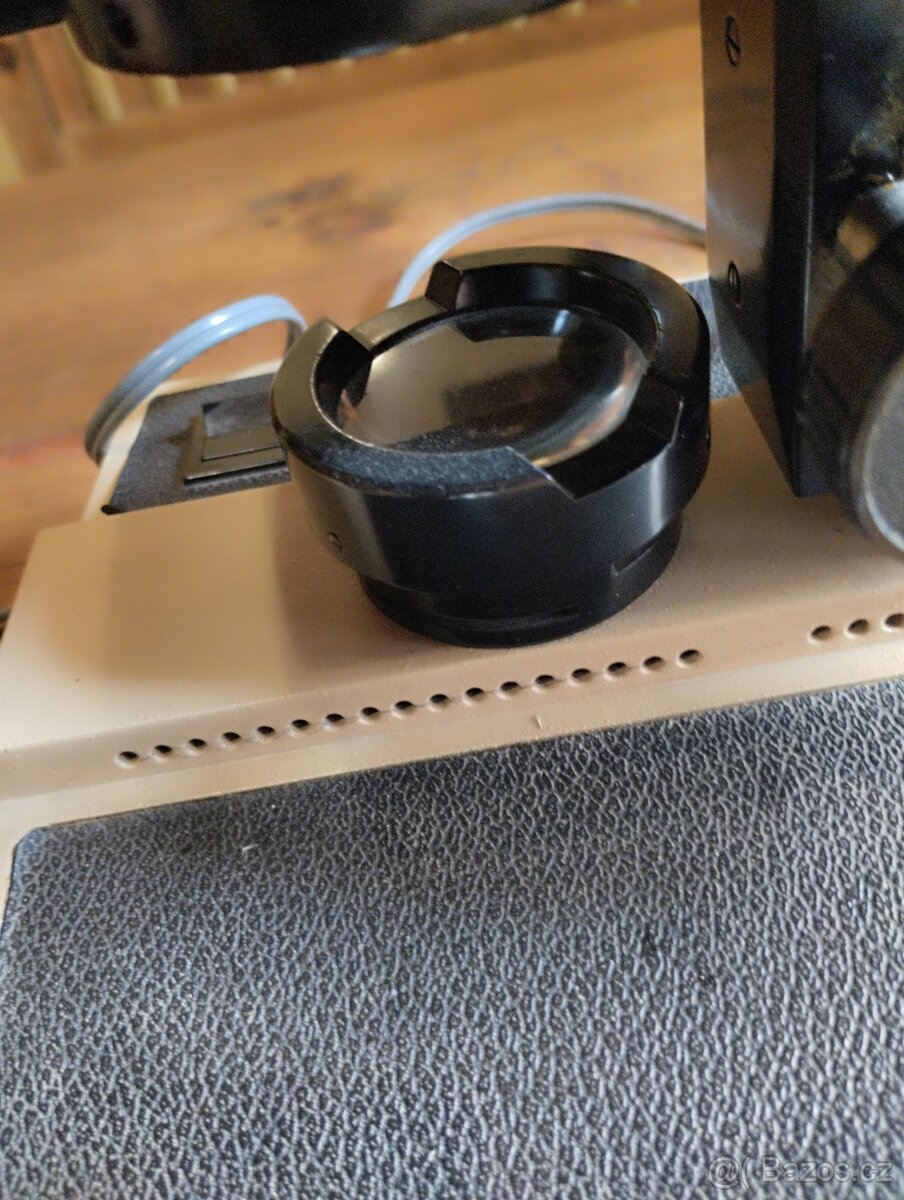 Binokulární mikroskop s podsvícením - 5