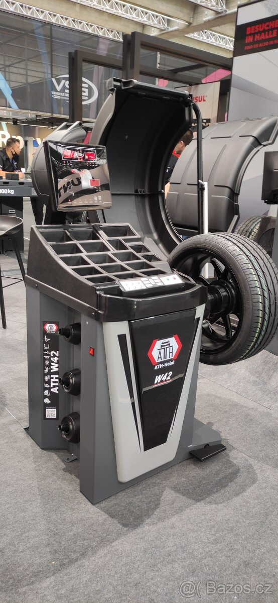 Zvedák DVOUSLOUPOVÝ se SPDNÍM/ VRCHNÍM propojením 3.5-7.5t - 5